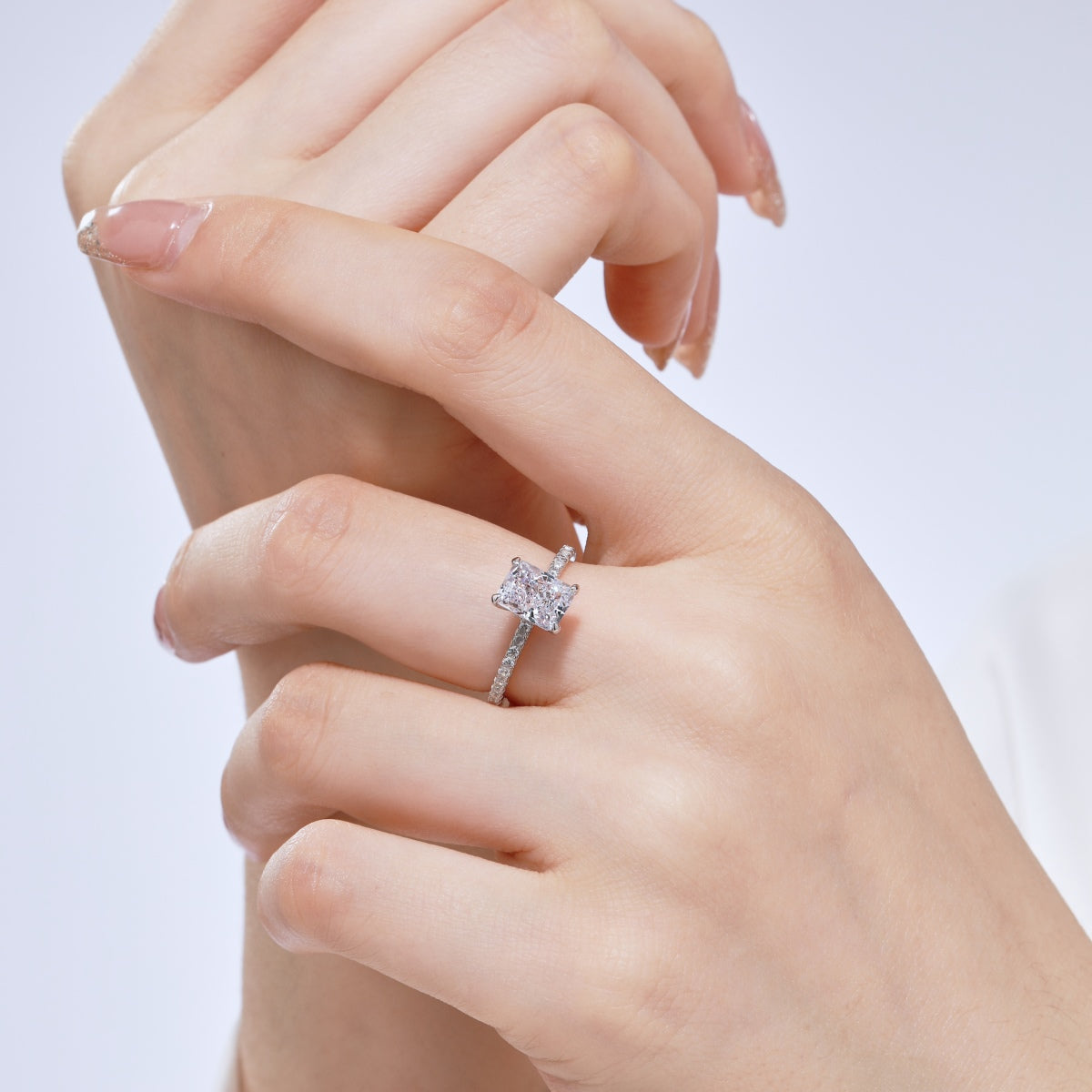 [Raffine] Anillo de fiesta de corte radiante y deslumbrante de 2.0 quilates
