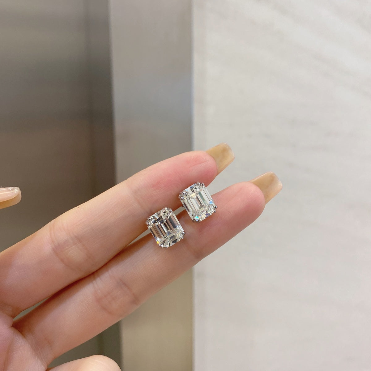 [Raffine]Dazzling Square Shape Earrings