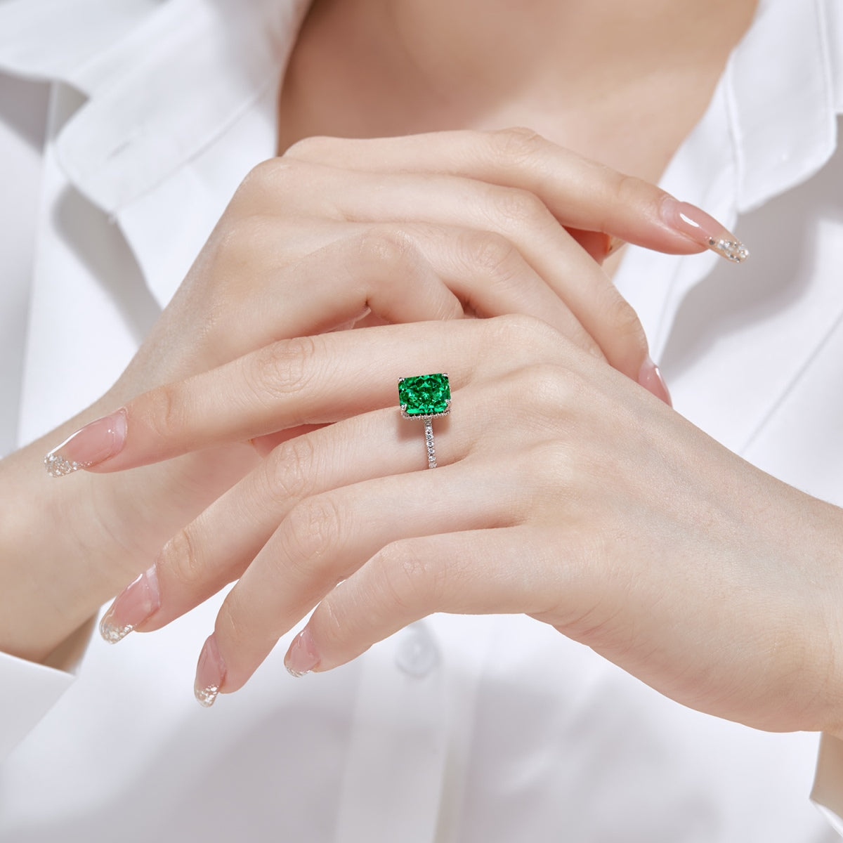 [Raffine] Anillo de compromiso de lujo de 4,0 quilates