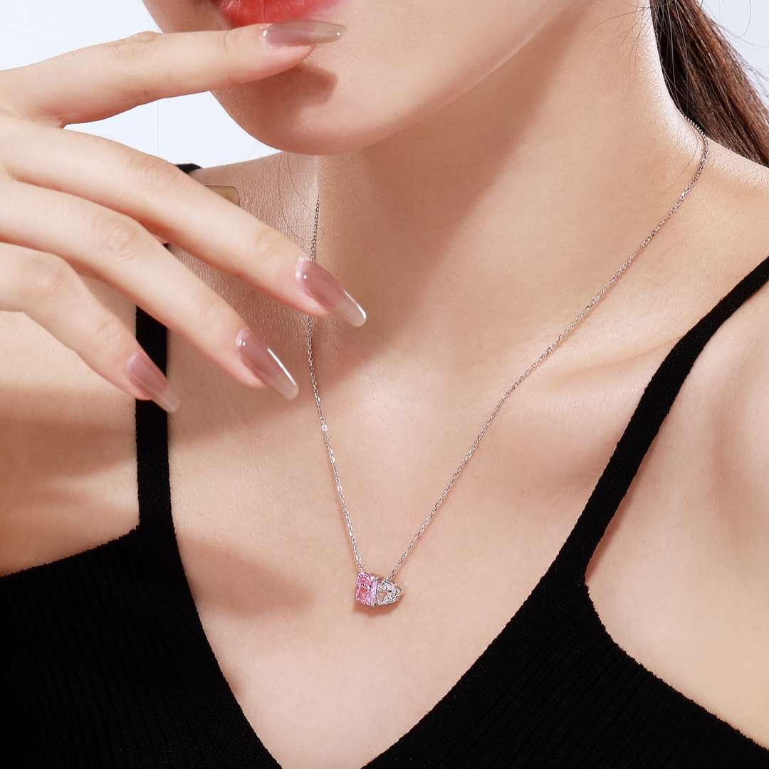[Raffine]Dazzling Square & Heart Shape Necklace