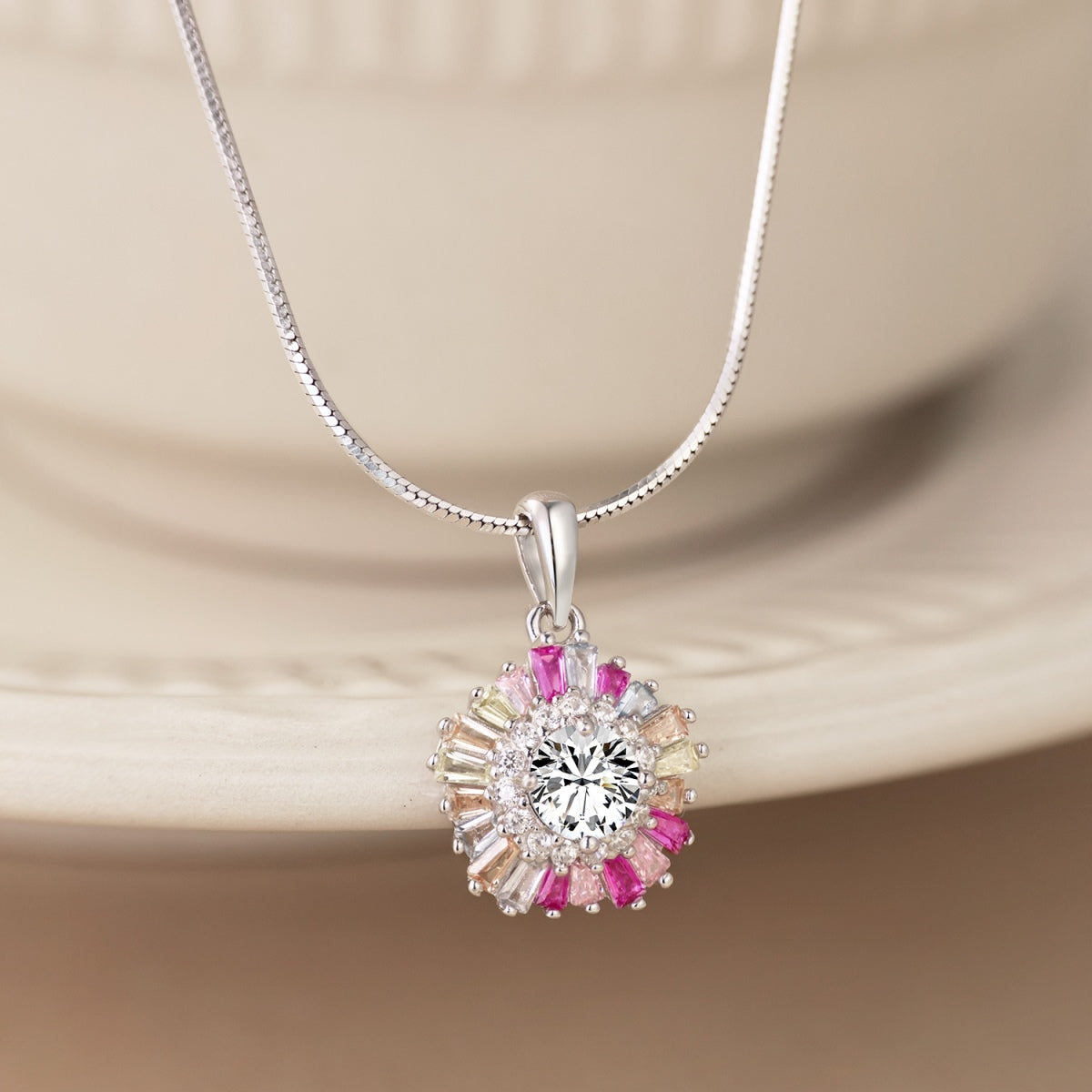 [Raffine]Charming Flower Colorful Necklace