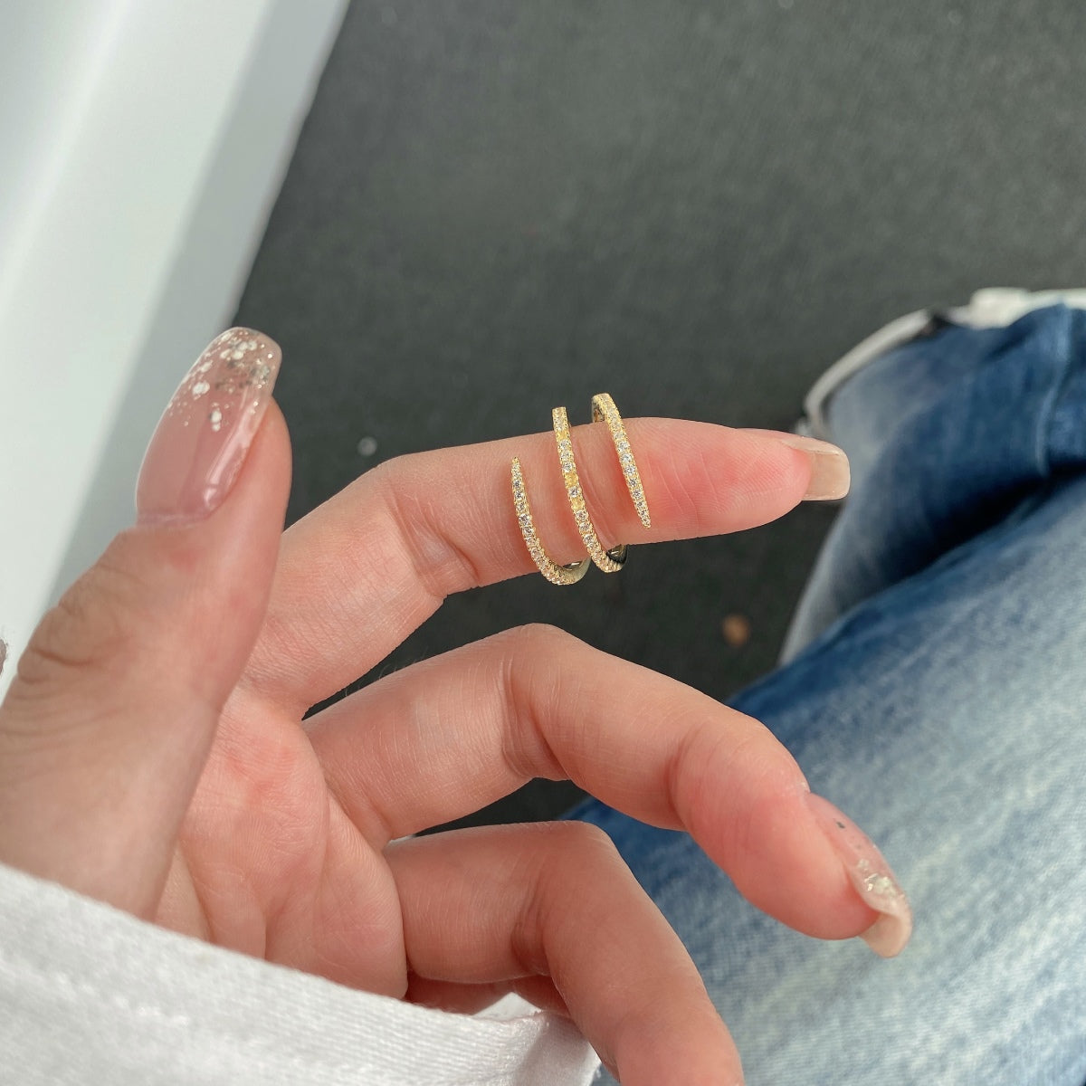 [Raffine] Anillo diario único y vibrante con enredos