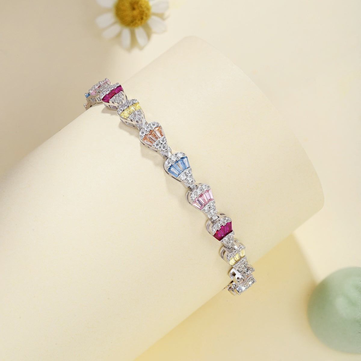 [Raffine] Pulsera diaria con forma de gota de agua radiante
