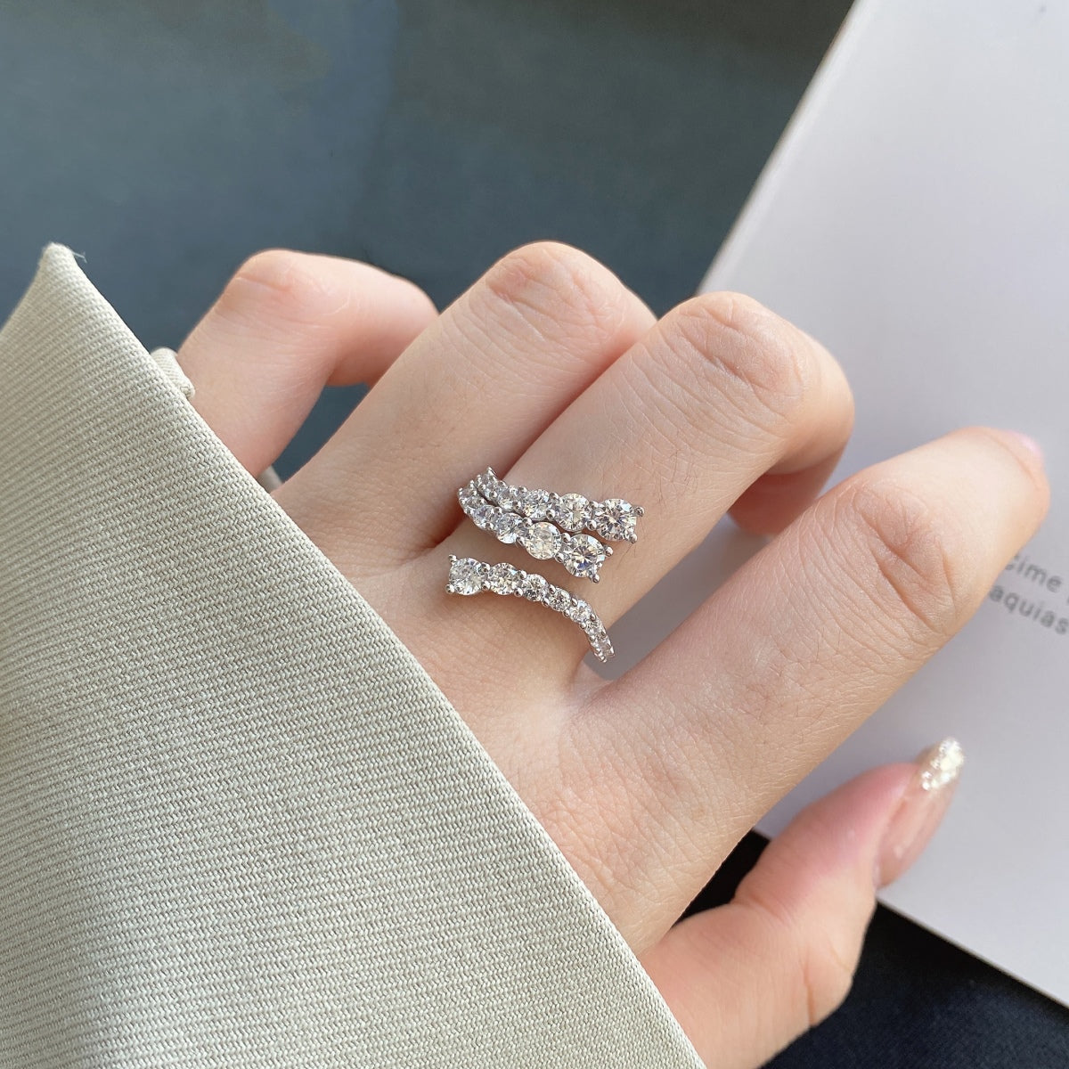 [Raffine] Anillo diario único con forma de serpiente vívida