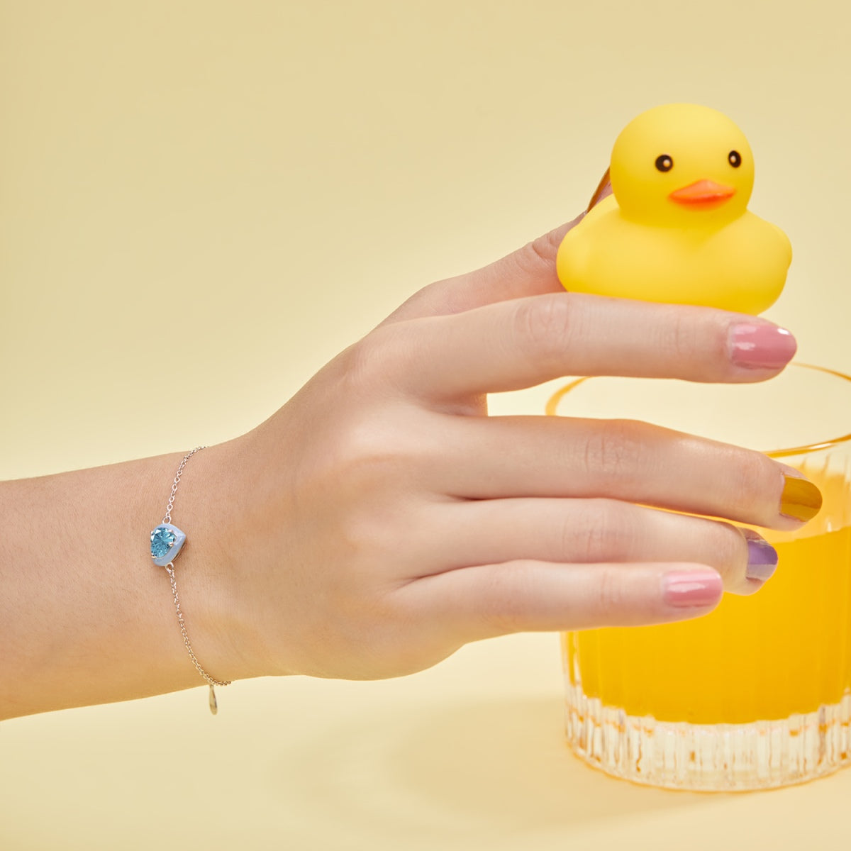 [Raffine] Pulsera romántica con forma de corazón brillante para enamorados