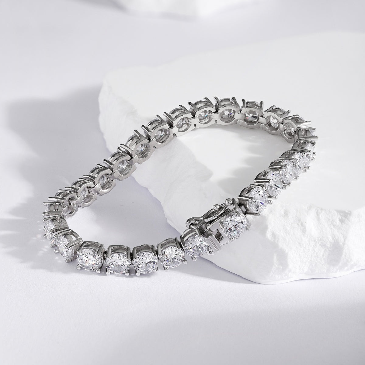 [Raffine] Pulsera nupcial de corte redondo deslumbrante de 0,75 quilates
