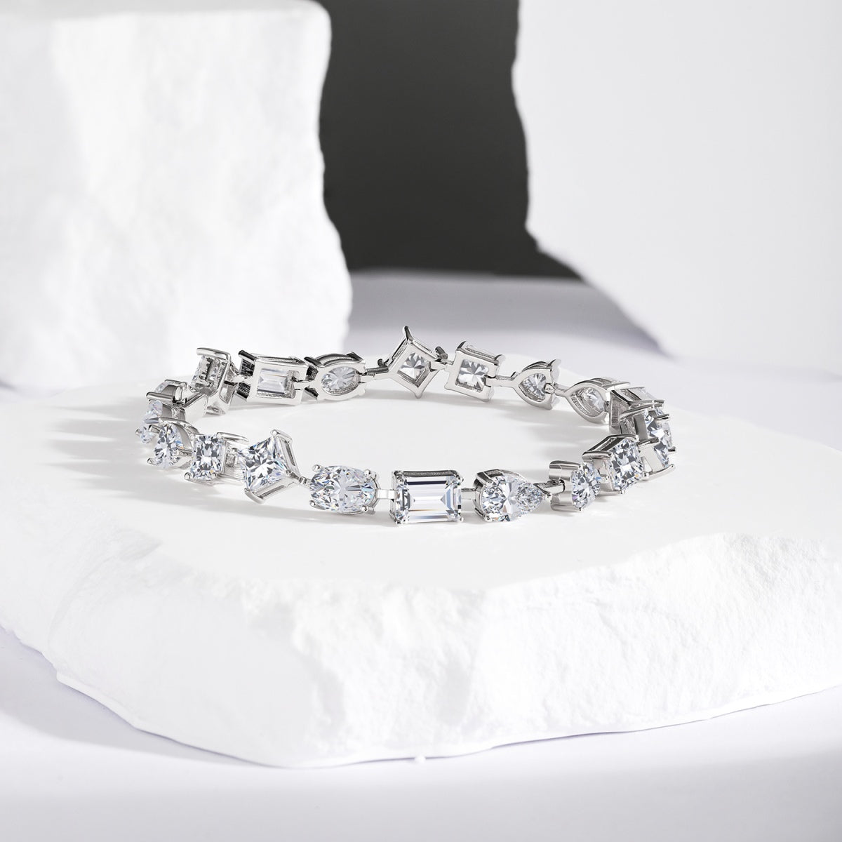 [Raffine] Pulsera única y exquisita de múltiples cortes para uso diario
