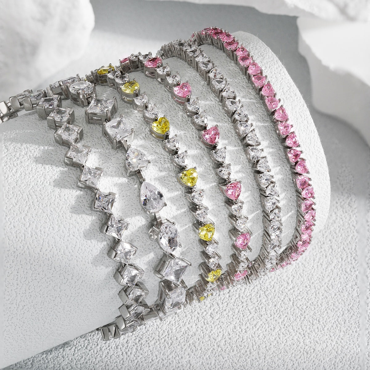 [Raffine] Pulsera única y exquisita de múltiples cortes para uso diario