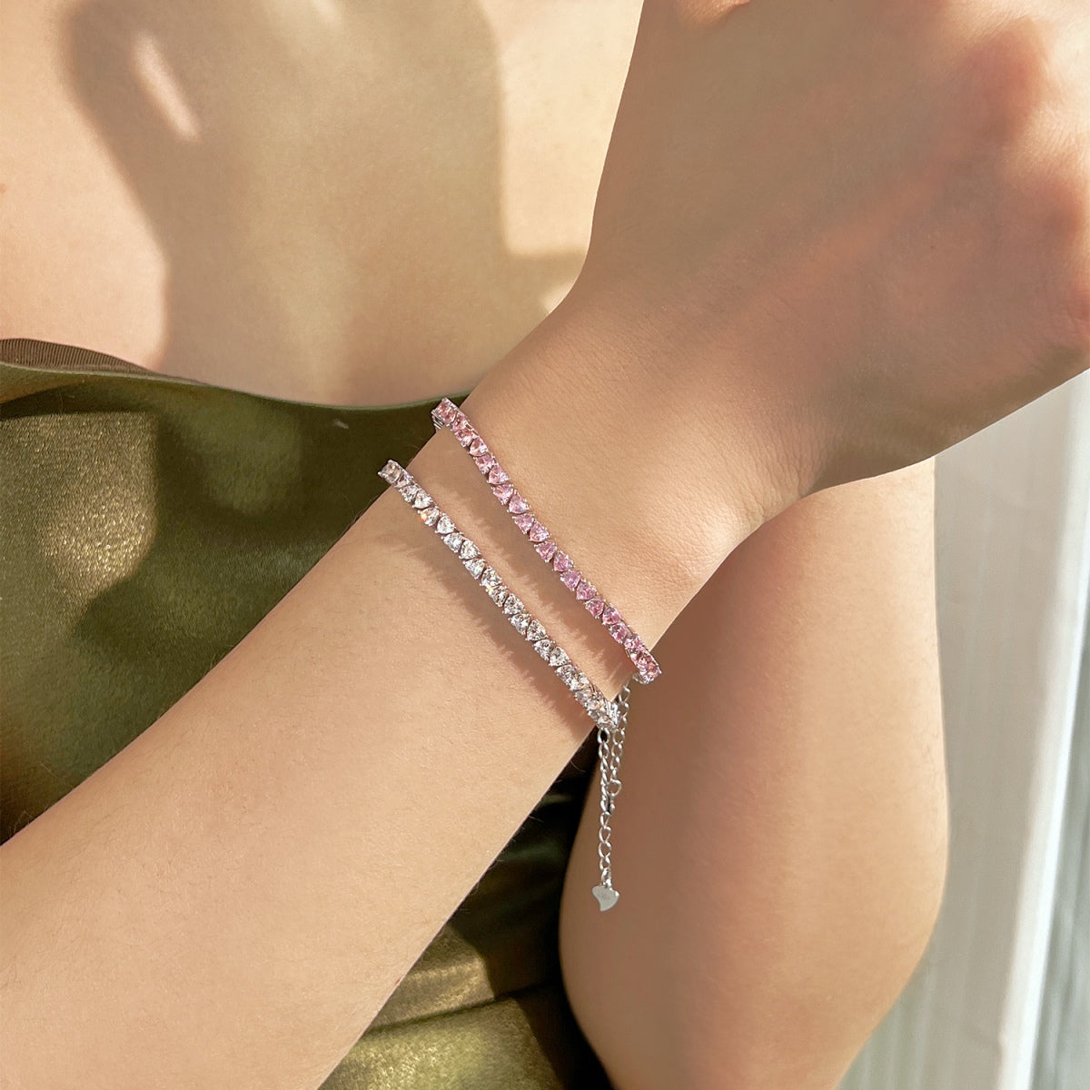 [Raffine] Pulsera romántica deslumbrante con forma de corazón para enamorados