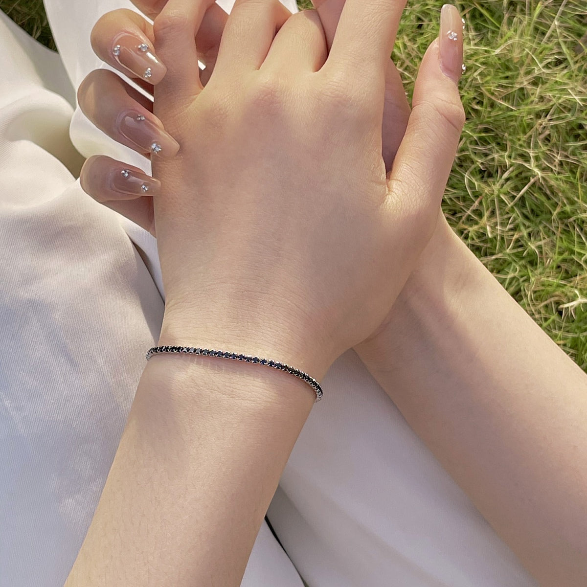 [Raffine] Pulsera de fiesta con corte redondo colorido y radiante