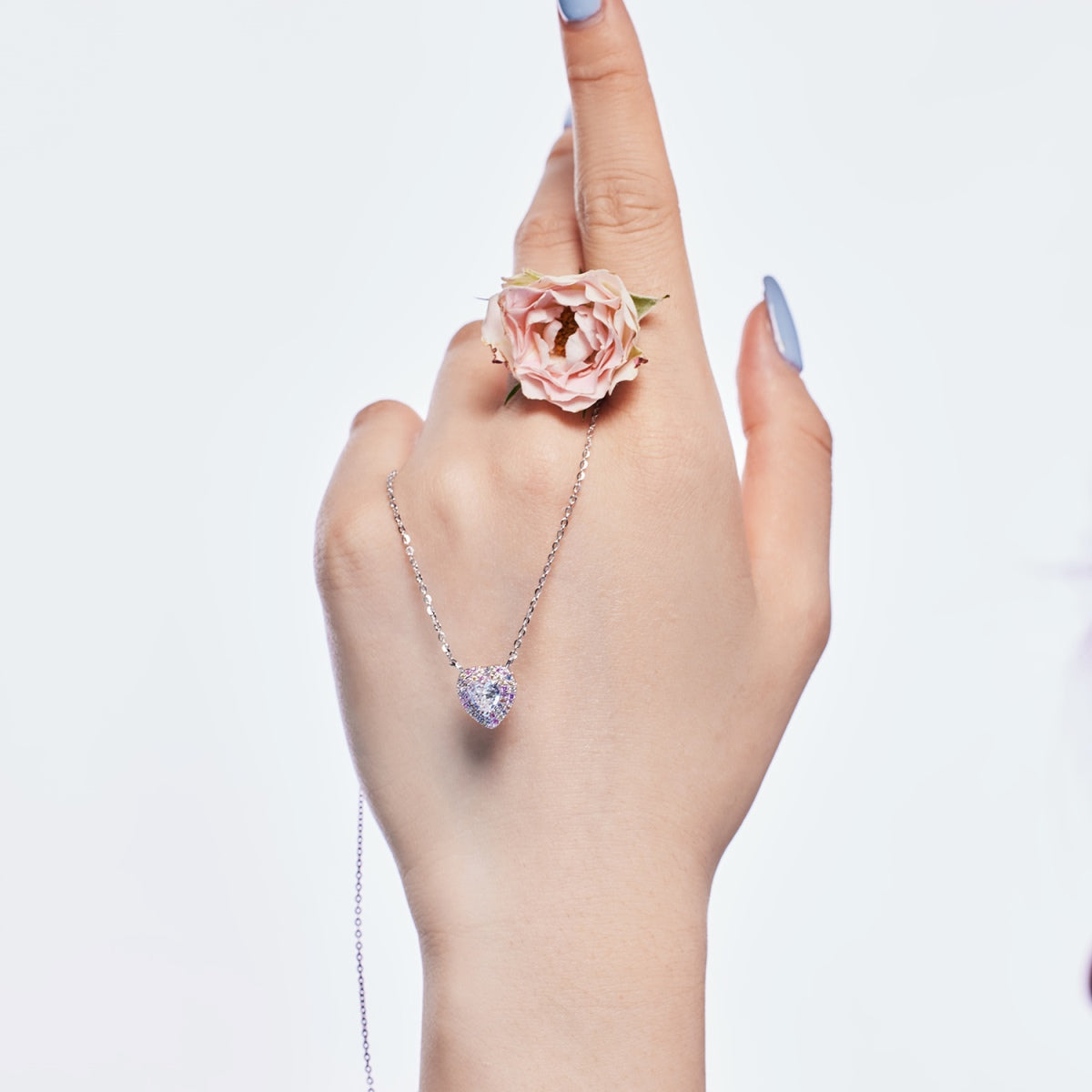 [Raffine]Exquisite Heart Shape Necklace
