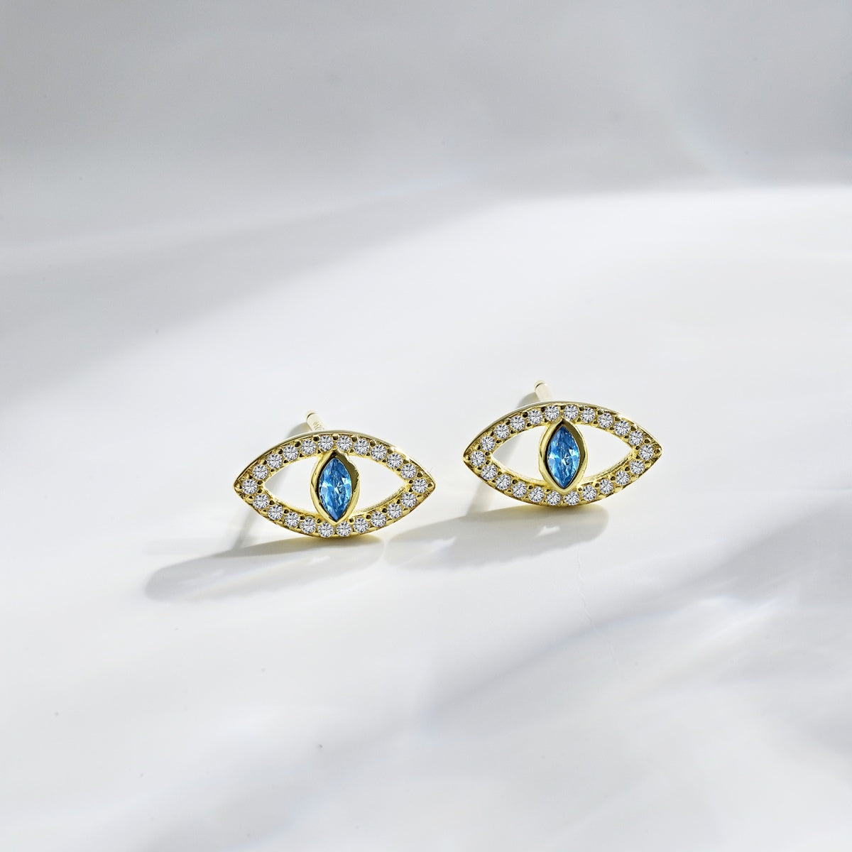 [Raffine]Blue Devil Eyes Hollow Stud Earrings