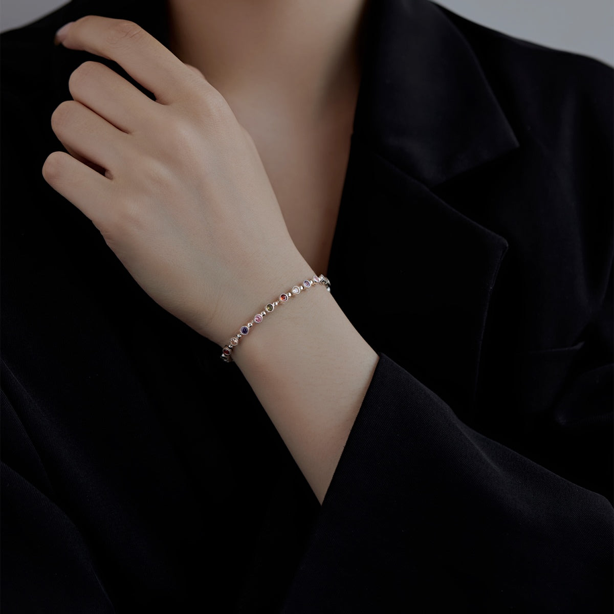 [Raffine] Pulsera de fiesta con corte redondo exquisito y brillante