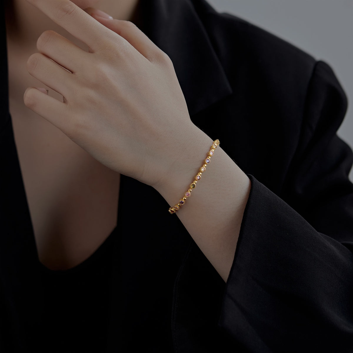 [Raffine] Pulsera de fiesta con corte redondo exquisito y brillante