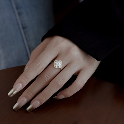 [Raffine] Lujoso anillo de banquete con forma de flor de eternidad