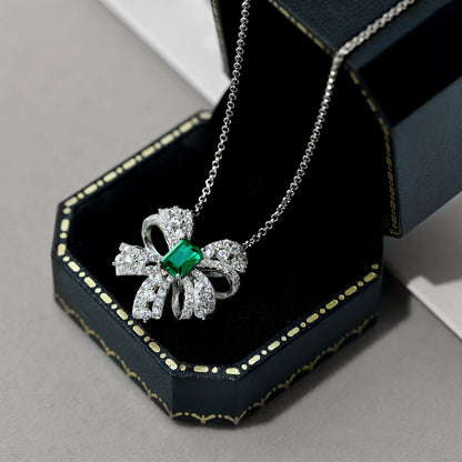 [Raffine]Luxurious Flower Shape Emerald Cut Necklace