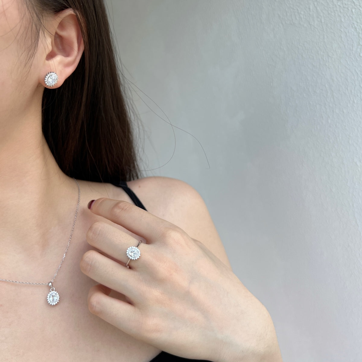 [Raffine]Delicate Radiant Oval Cut Daily Earrings