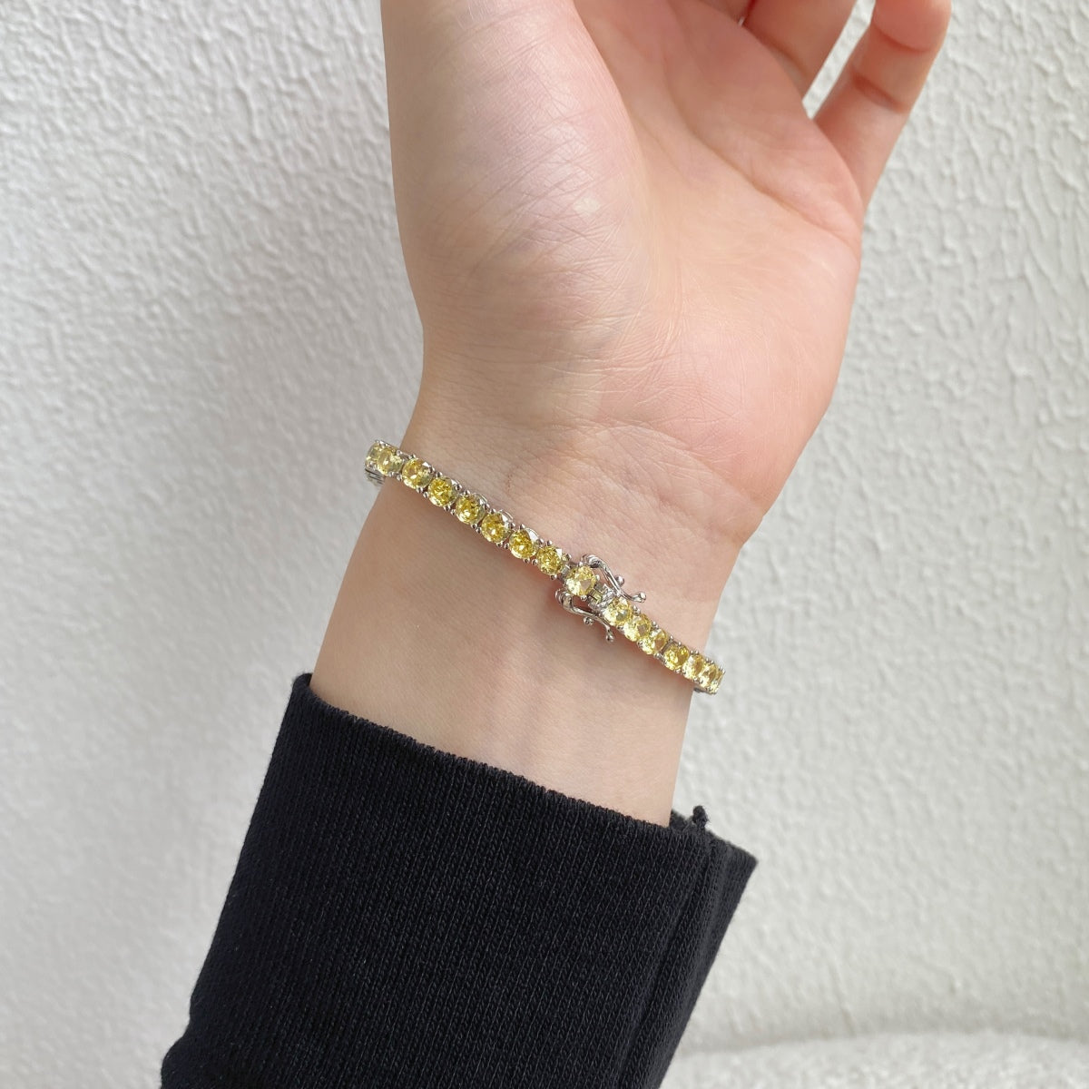 [Raffine] Pulsera de tenis con corte redondo deslumbrante y ornamentada