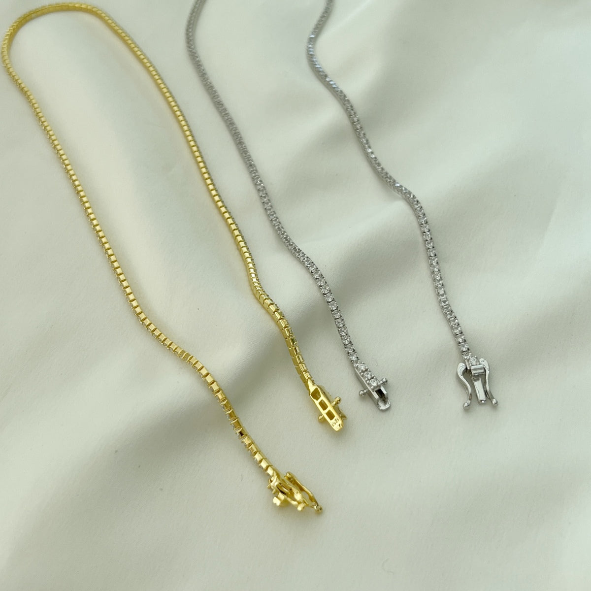 [Raffine]Delicate Round Shape Tennis Necklace