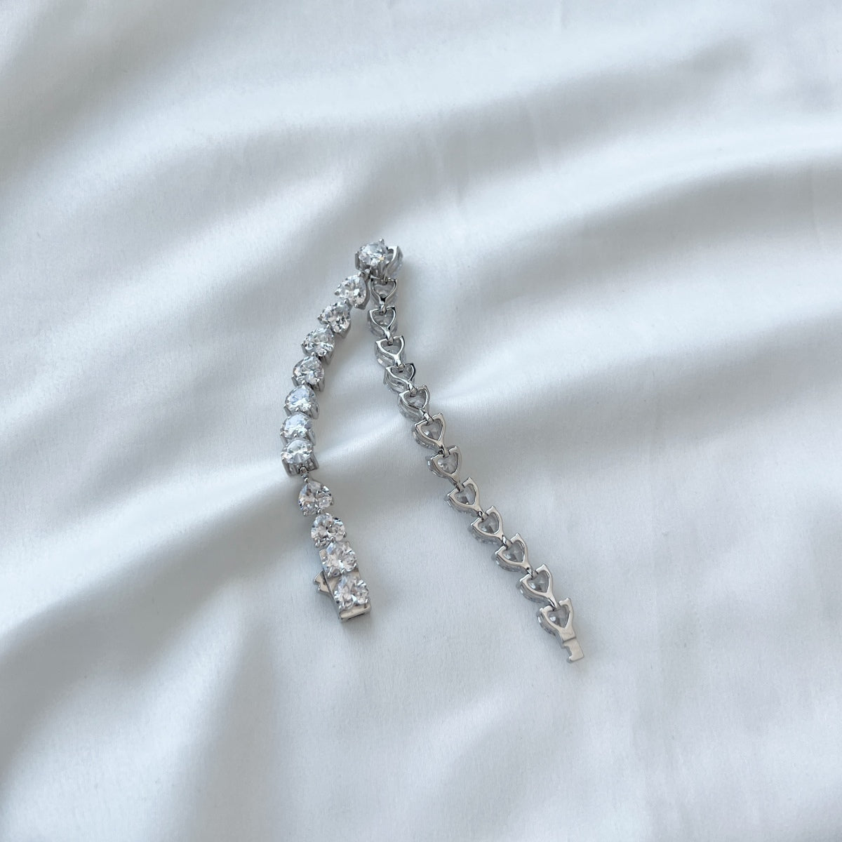 [Raffine] Pulsera elegante con forma de corazón romántico de 0,75 quilates