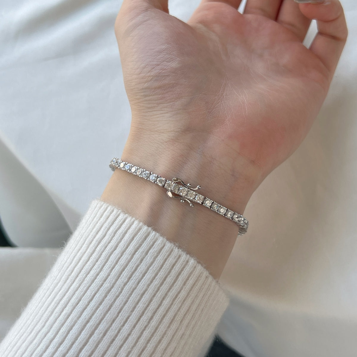 [Raffine] Delicada y encantadora pulsera de tenis con corte redondo