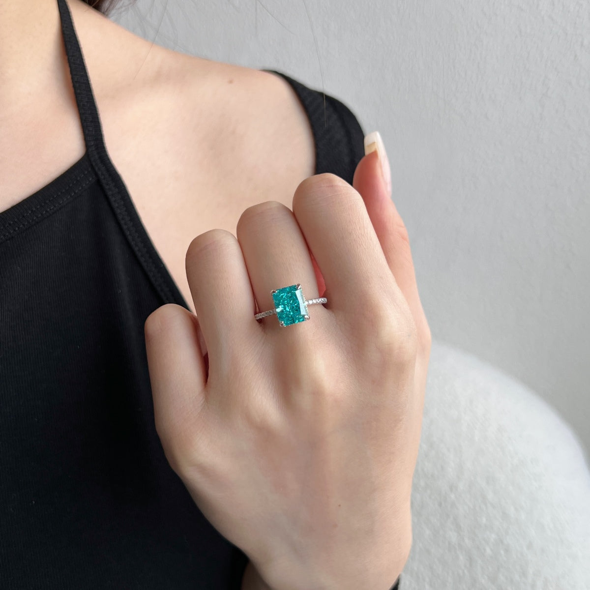 [Raffine] Anillo de compromiso de lujo de 4,0 quilates