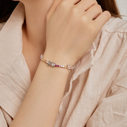 [Raffine] Pulsera diaria con corte redondo y forma de mariposa colorida y ornamentada
