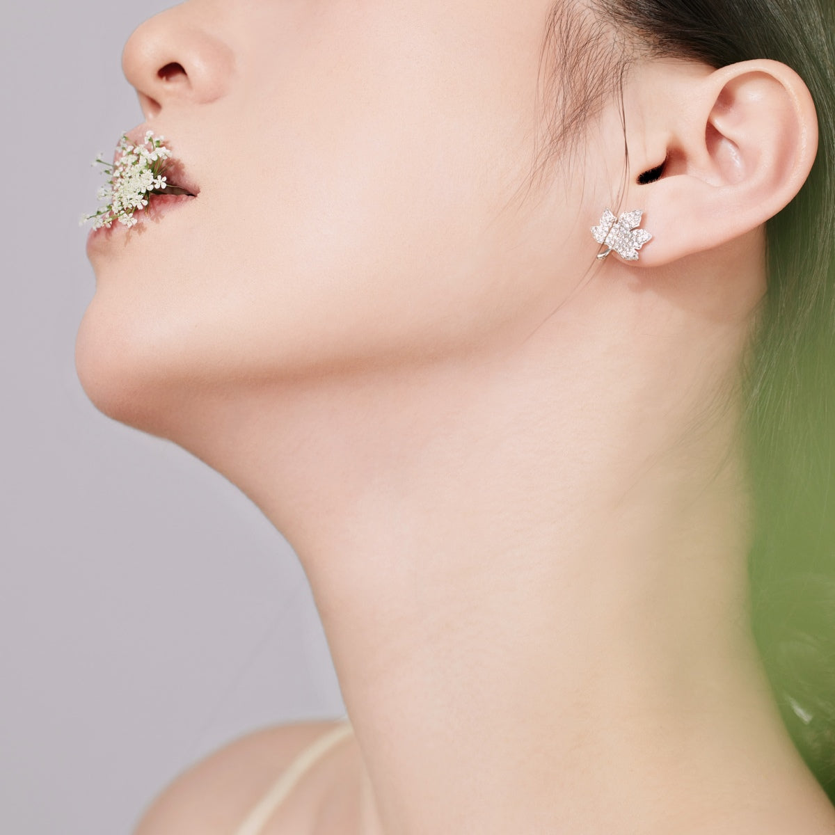 [Raffine]Exquisite Maple Leaf Design Earrings