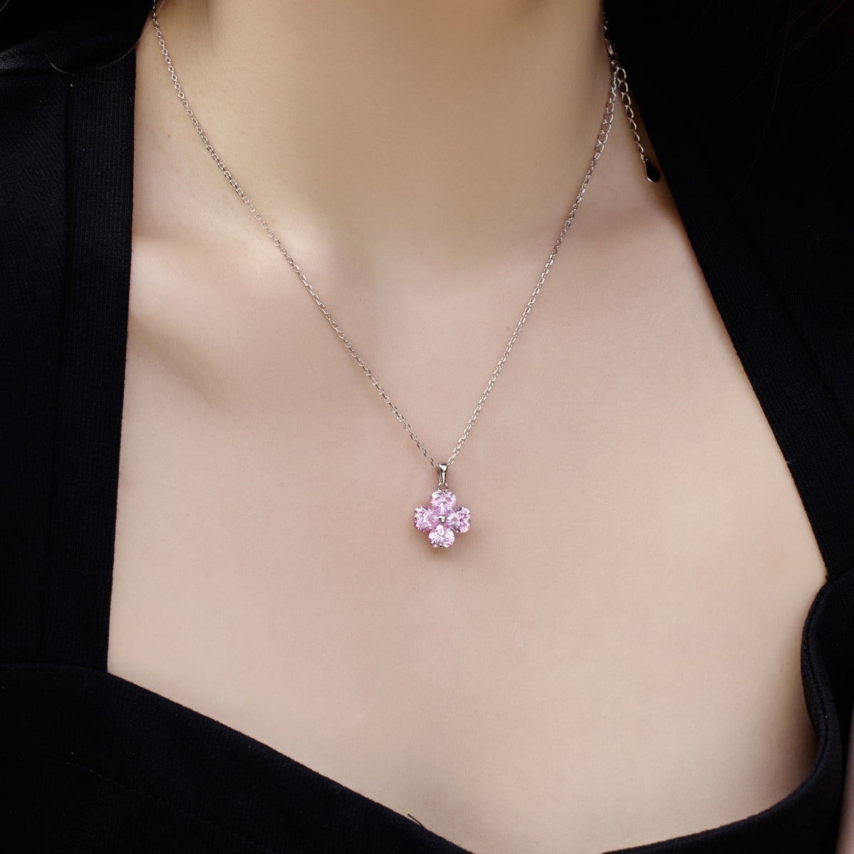 [Raffine] Collier de perles en forme de trèfle à quatre feuilles en forme de cœur