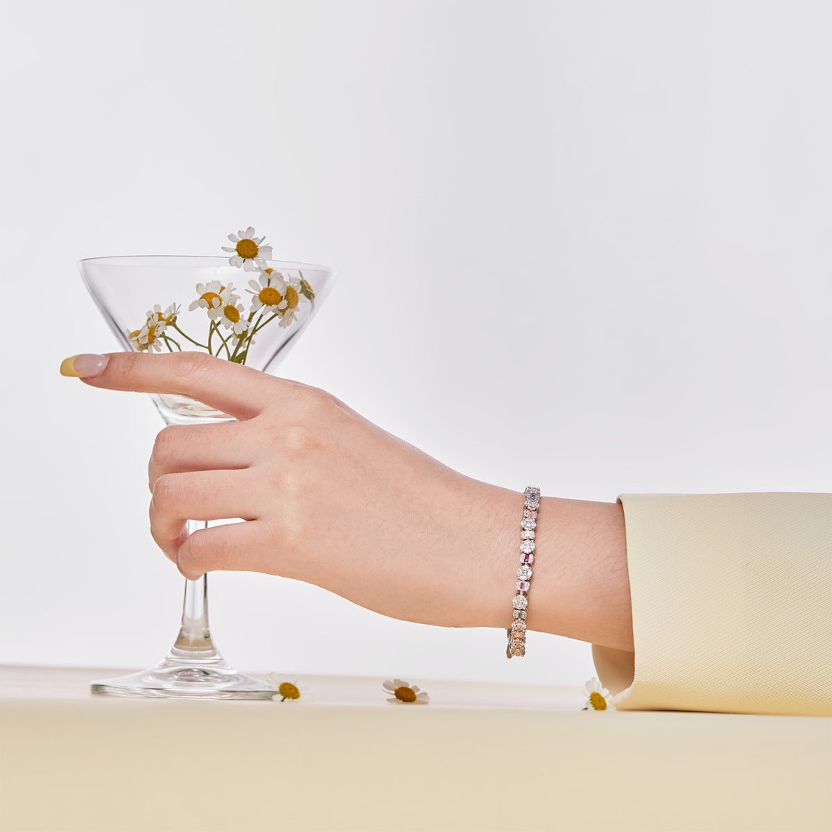 [Raffine] Pulsera multicorte radiante y deslumbrante para uso diario