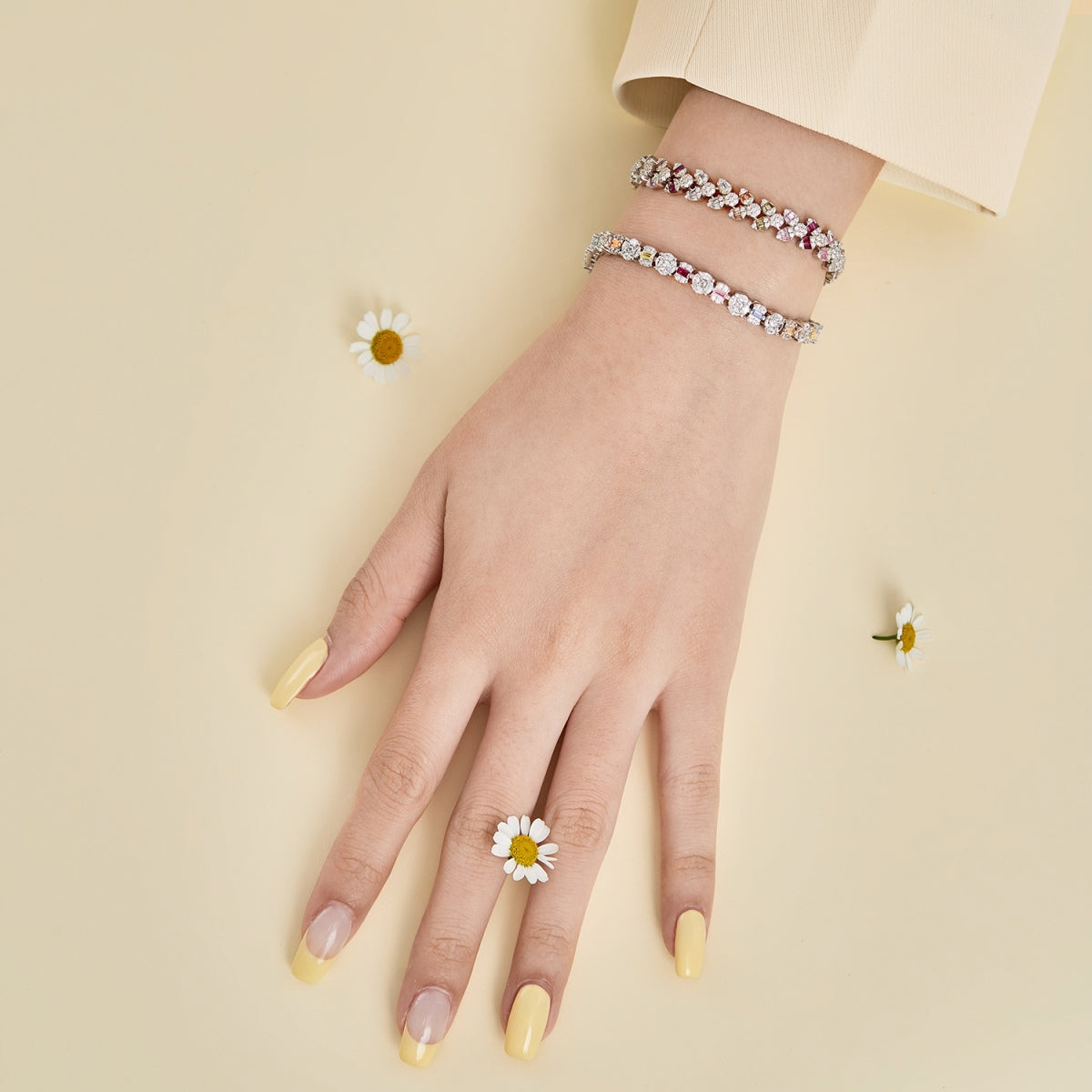 [Raffine] Pulsera multicorte radiante y deslumbrante para uso diario