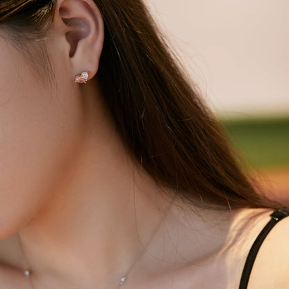 [Raffine]Dazzling Elegant Heart Cut Lover Earrings