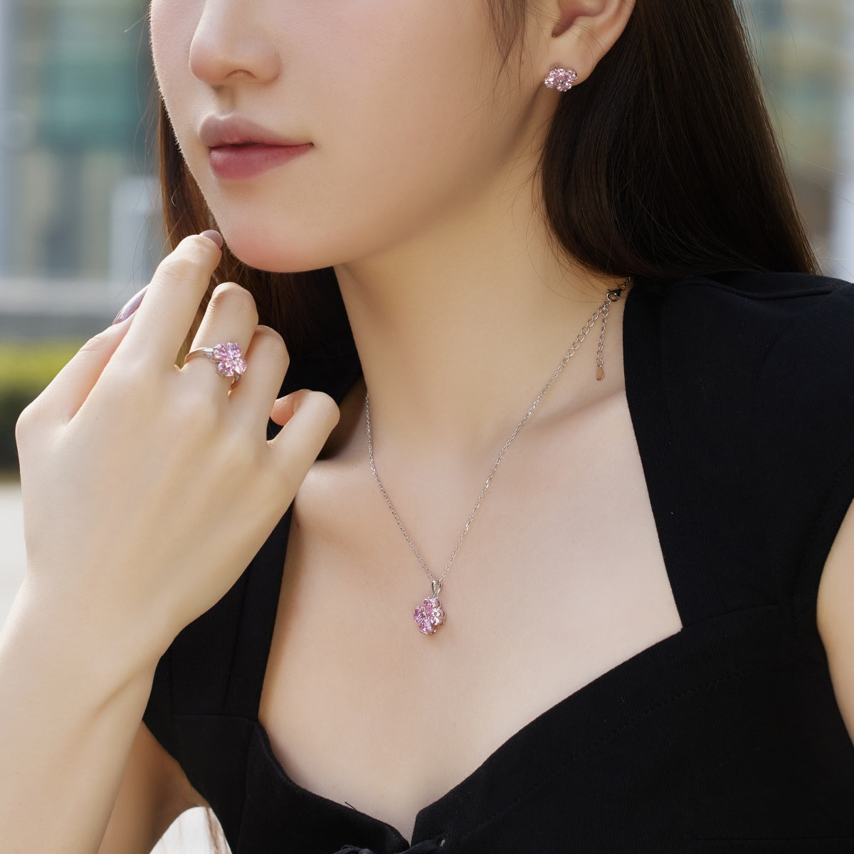 [Raffine]Four-Leaf Clover Ball Earrings