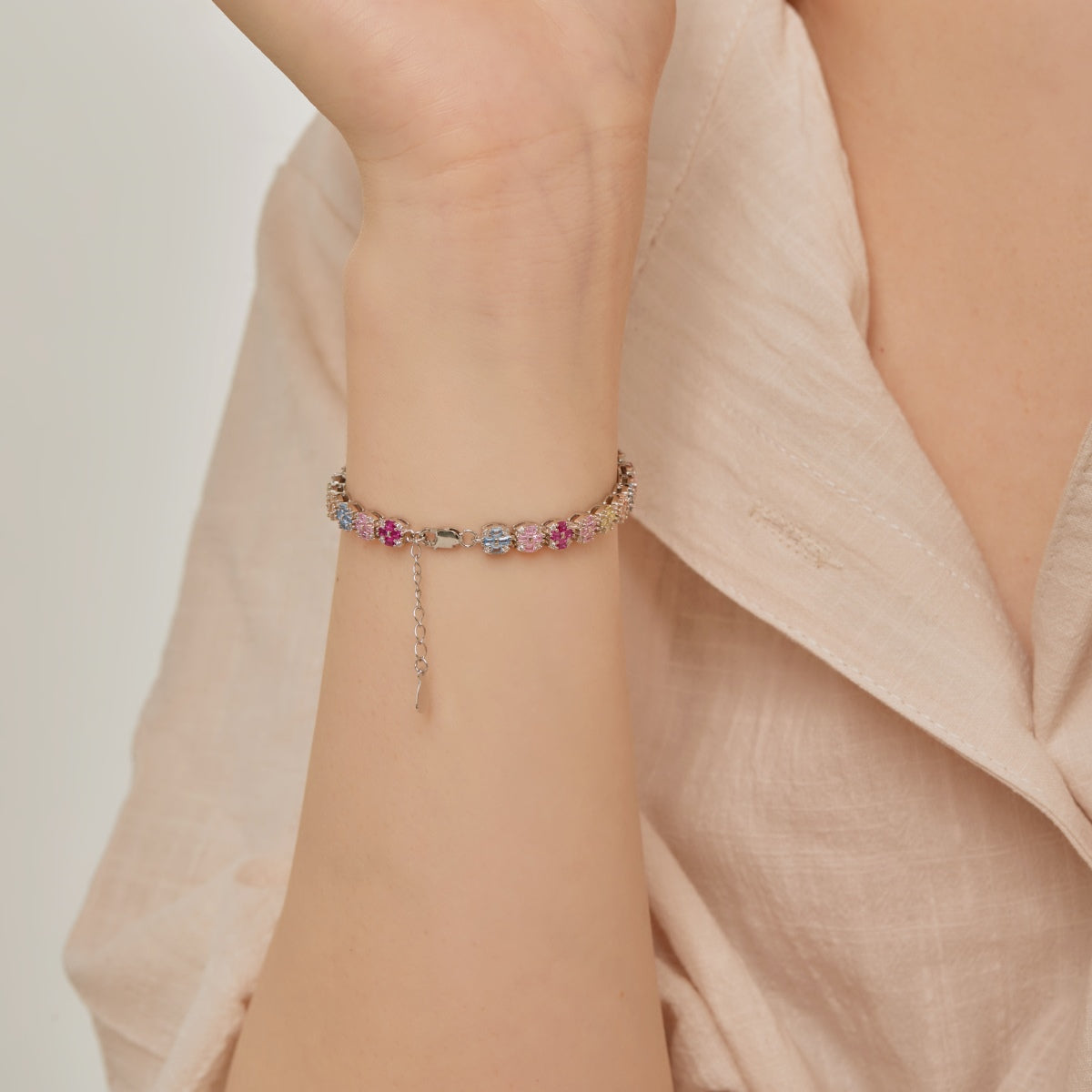 [Raffine] Delicada pulsera diaria de corte esmeralda colorido