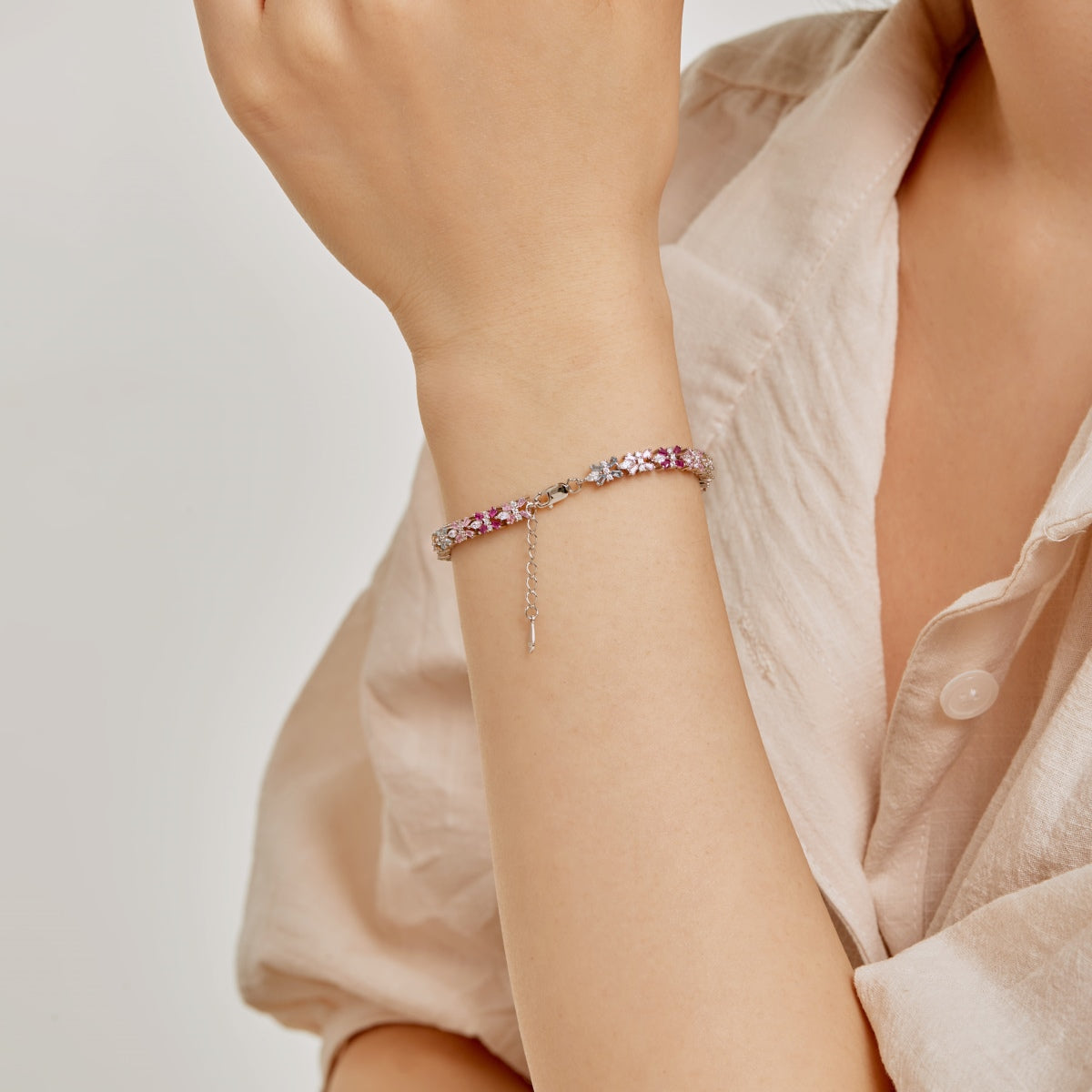 [Raffine] Pulsera de fiesta única con forma de mariposa colorida