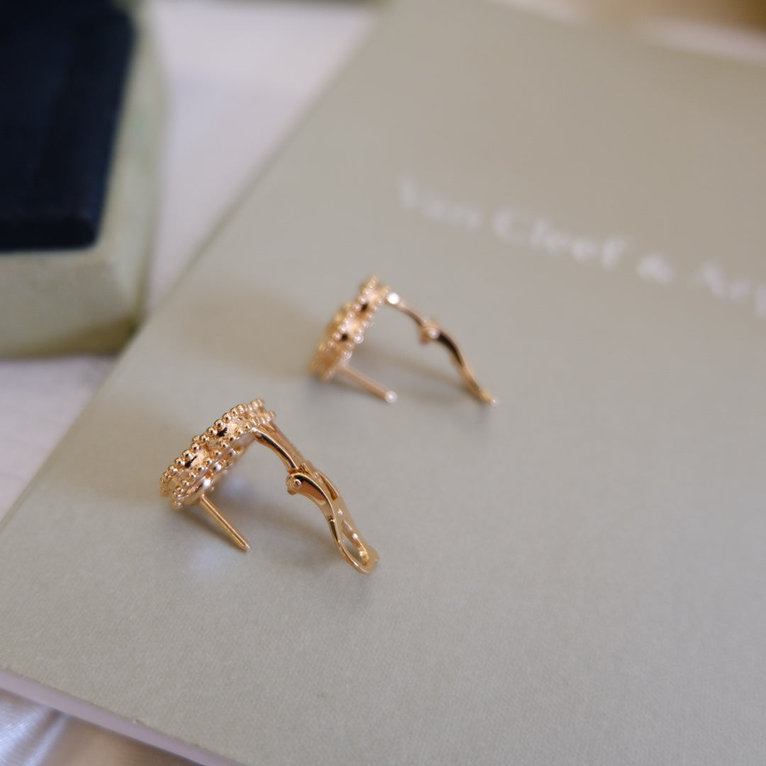 [Raffine]LUCKY PINK GOLD WHITE MOP EARRINGS