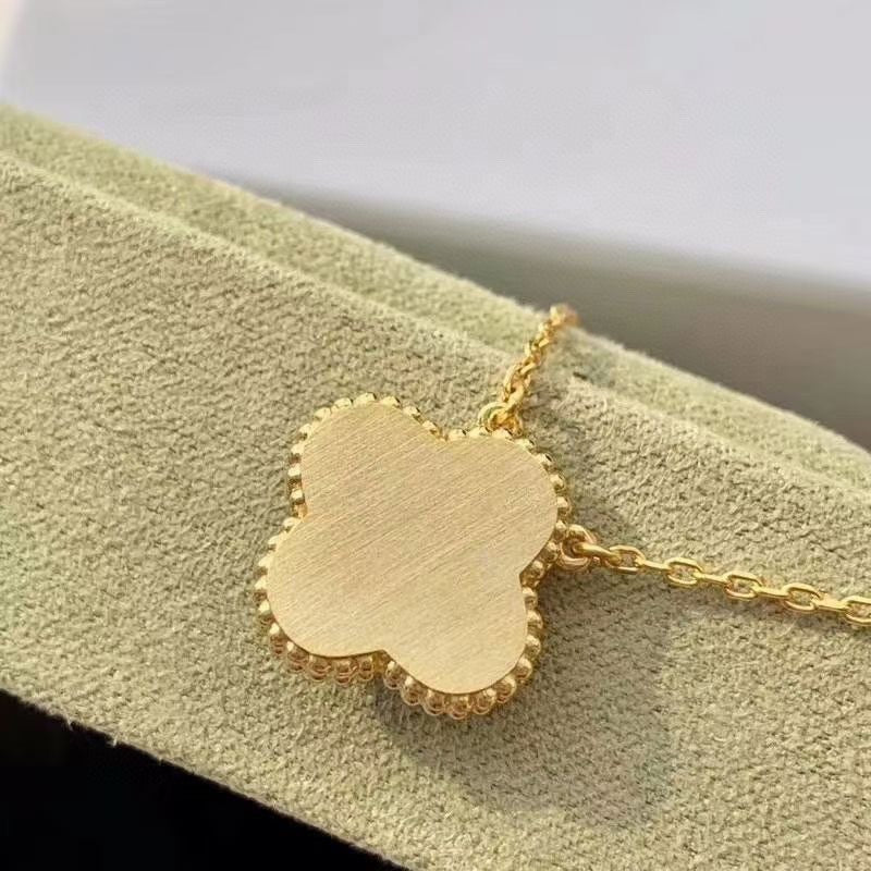 [Raffine] COLLAR DE TRÉBOL CON TURQUESA Y DIAMANTE DE 15 MM
