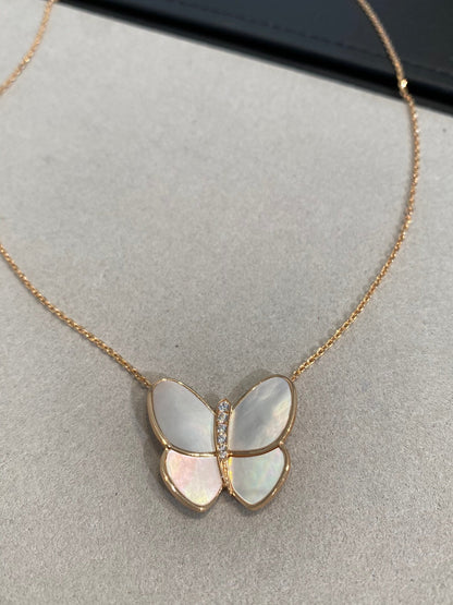 [Raffine] COLLAR DE MARIPOSA CON DIAMANTES Y MOPA DE ORO