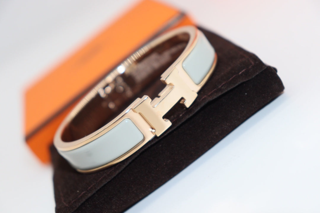 [Raffine]H LIGHT BLUE BRACELET