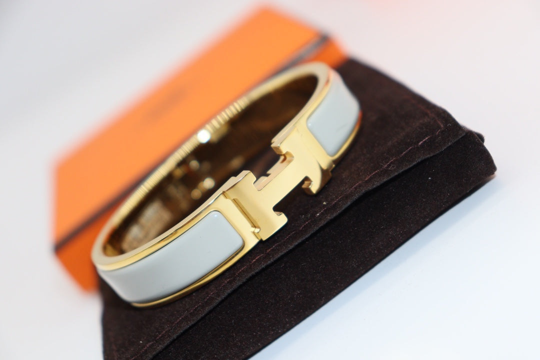 [Raffine]H LIGHT BLUE BRACELET