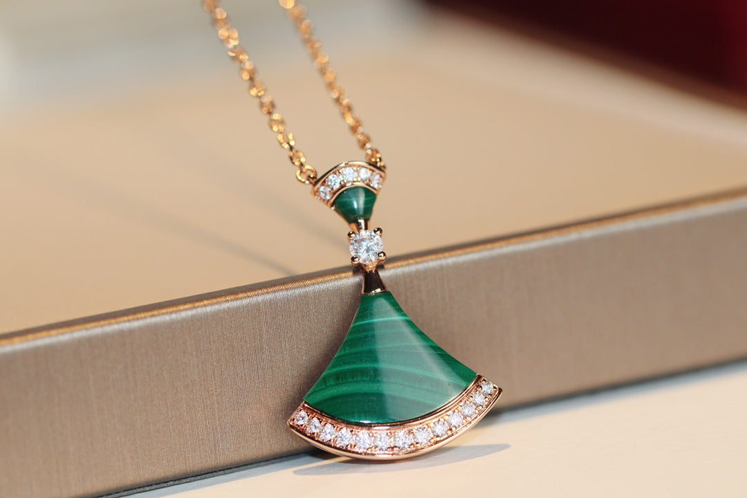 [Raffine] COLLAR DE SUEÑO MALAQUITA DIAMANTE