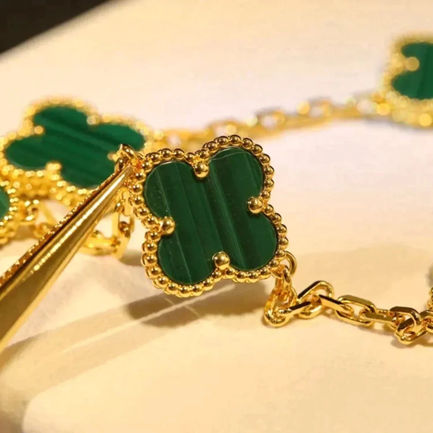 [Raffine]CLOVER 5 MOTIFS MALACHITE BRACELET
