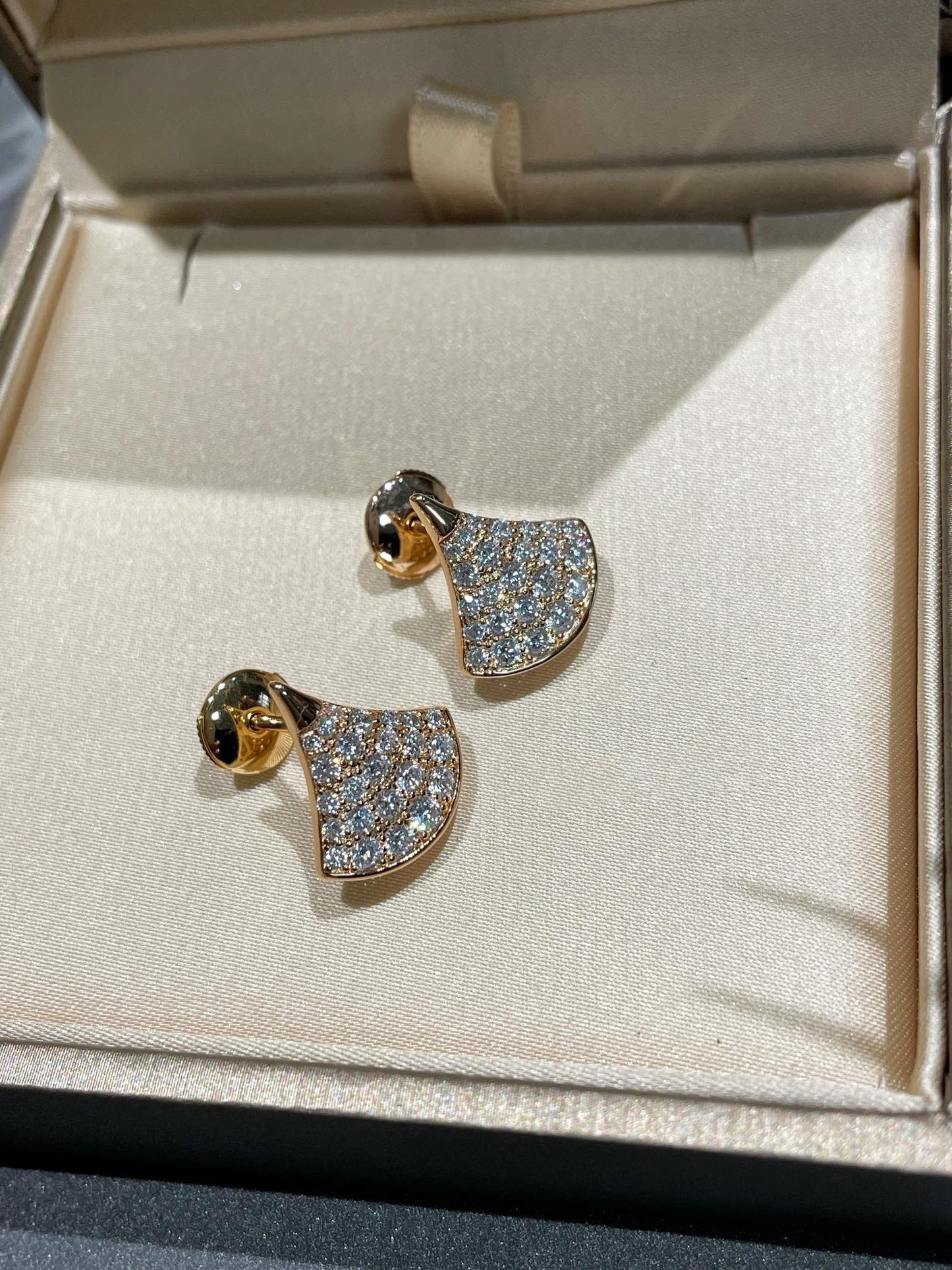 [Raffine]DREAM STUD EARRINGS DIAMOND
