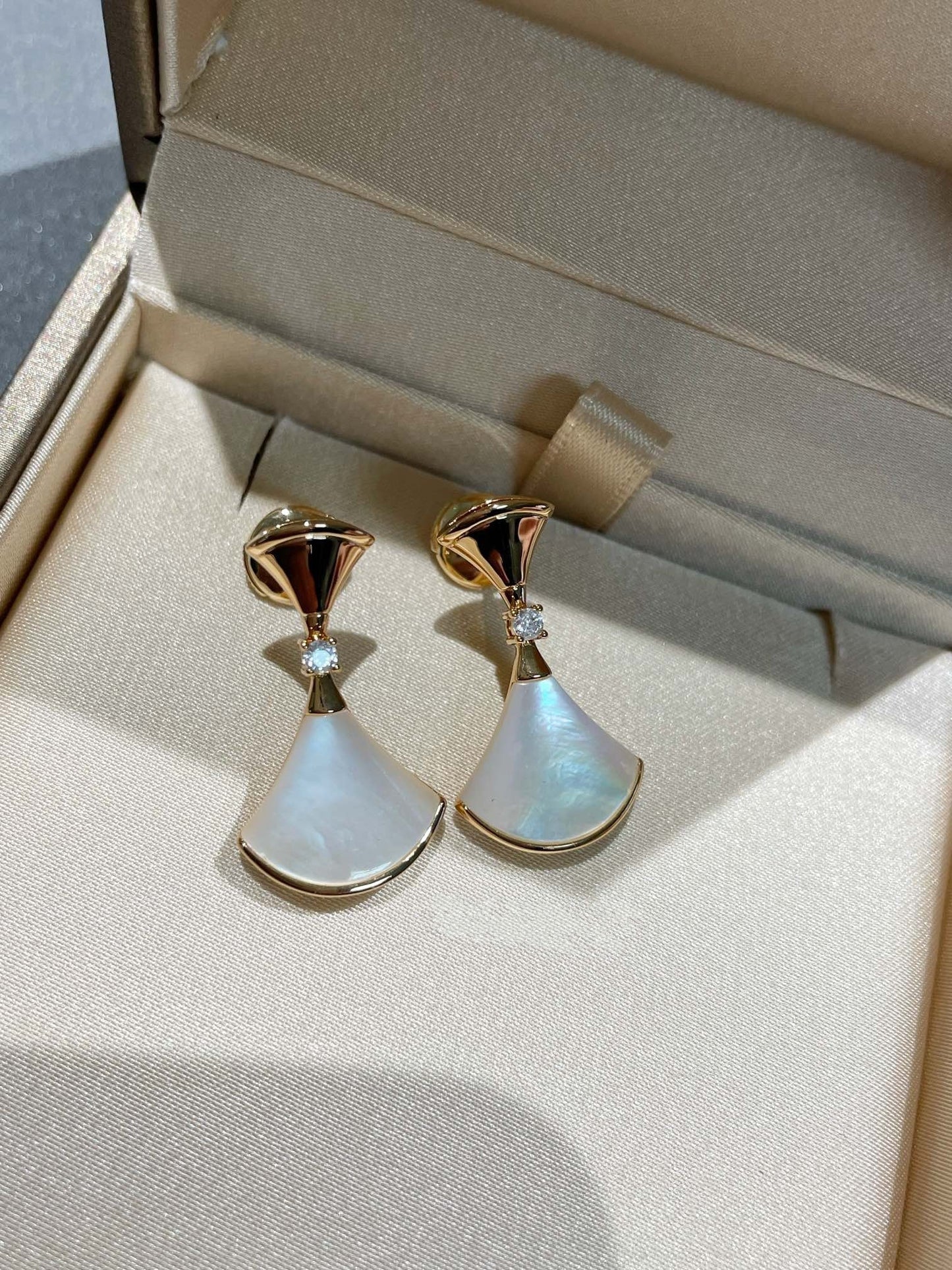 [Raffine]DREAM MOP 1 DIAMOND EARRINGS