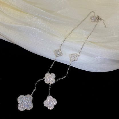 [Raffine] COLLAR DE PLATA Y DIAMANTES CON 5 MOTIVOS DE TRÉBOL