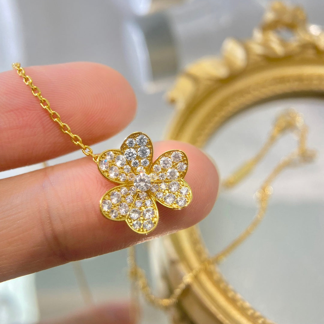 [Raffine]COLLAR DE DIAMANTES CON FLOR