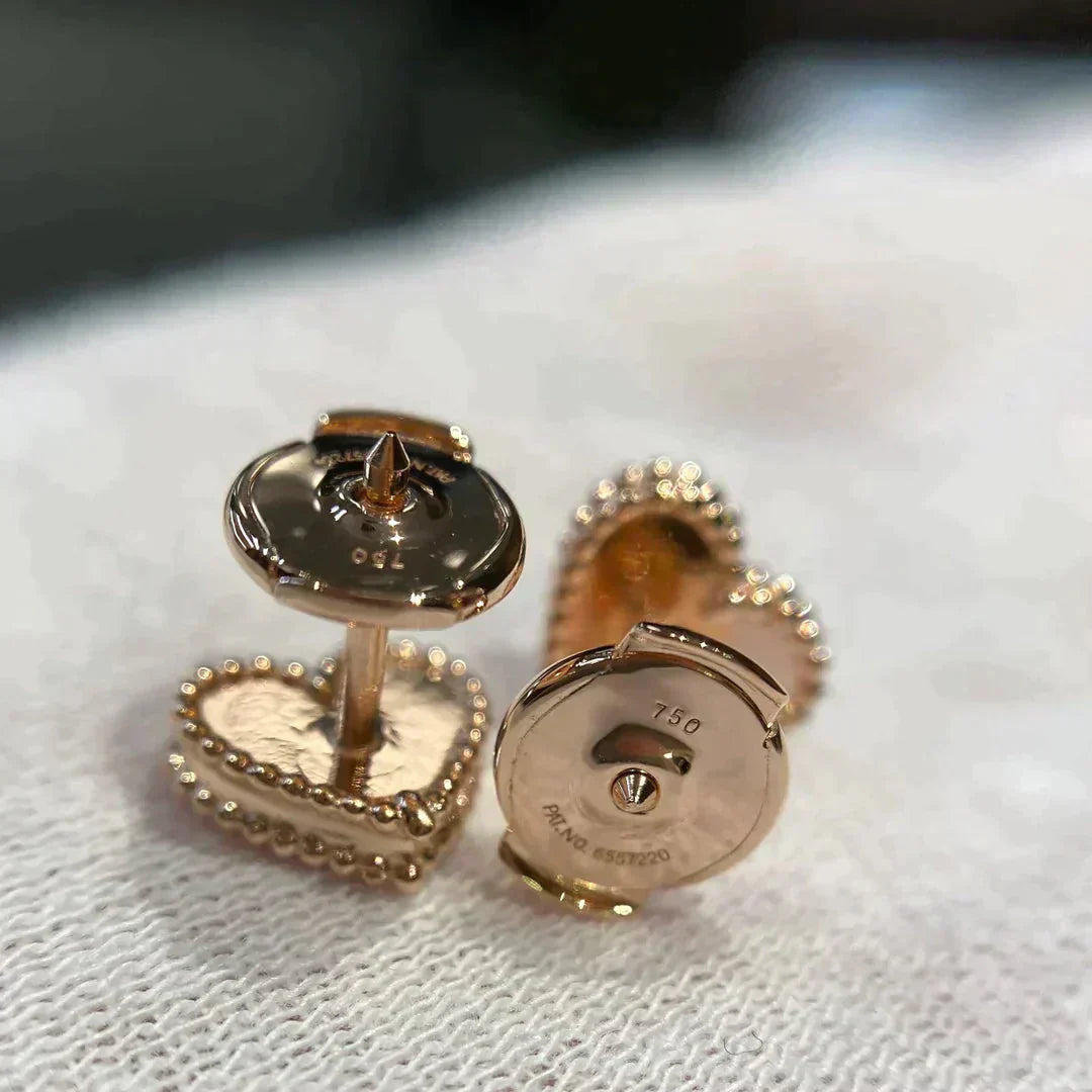 [Raffine]HEART CARNELIAN STUD EARRINGS