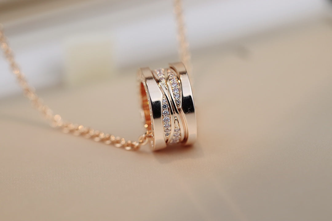 [Raffine]ZERO 1 COLLAR DE ORO ROSA CON DIAMANTES