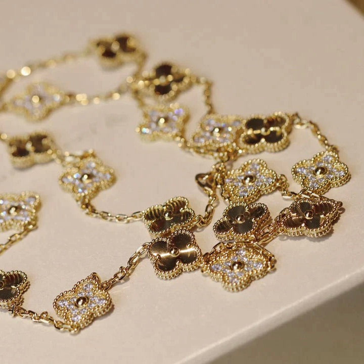 [Raffine] COLLAR DE DIAMANTES LÁSER CON 20 MOTIVOS DE TRÉBOL