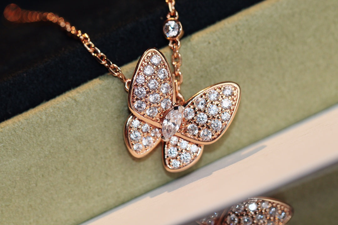 [Raffine] COLLAR DE MARIPOSA Y DIAMANTES
